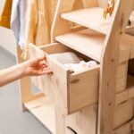 Armoire Dressing Montessori en Bois Naturel  3 Tiroirs + Penderie + Étagères - Armoire Dressing Enfant Montessori Cozy Kids | Rangement Chambre Bois Naturel