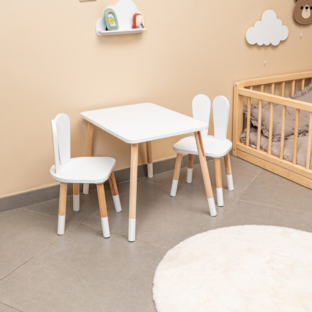 Ensemble Table et Chaises Cerf en Bois Naturel Design Scandinave