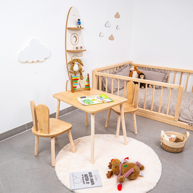 Ensemble Table et 2 Chaises Lapin en Bois Naturel | Design Bunny - Table et Chaise Enfant Montessori Cozy Kids | Mobilier Bois Naturel