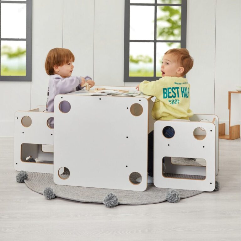 Ensemble Table et 2 Chaises Multifonctions en Bois Blanc et Naturel – Set Goldfinch Évolutif 0-6 Ans - Table et Chaise Enfant Montessori Cozy Kids | Mobilier Bois Naturel