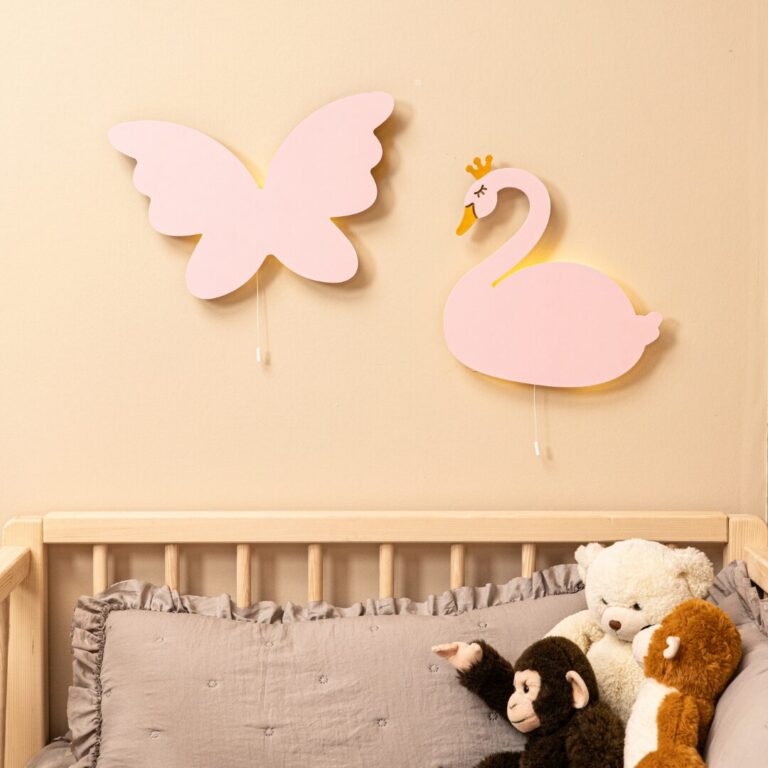 Veilleuses Murales LED Cygne Princesse & Papillon en Bois Peint à la Main - Veilleuse LED Bébé Cozy Kids | Nuage ou Ours en Bois Naturel