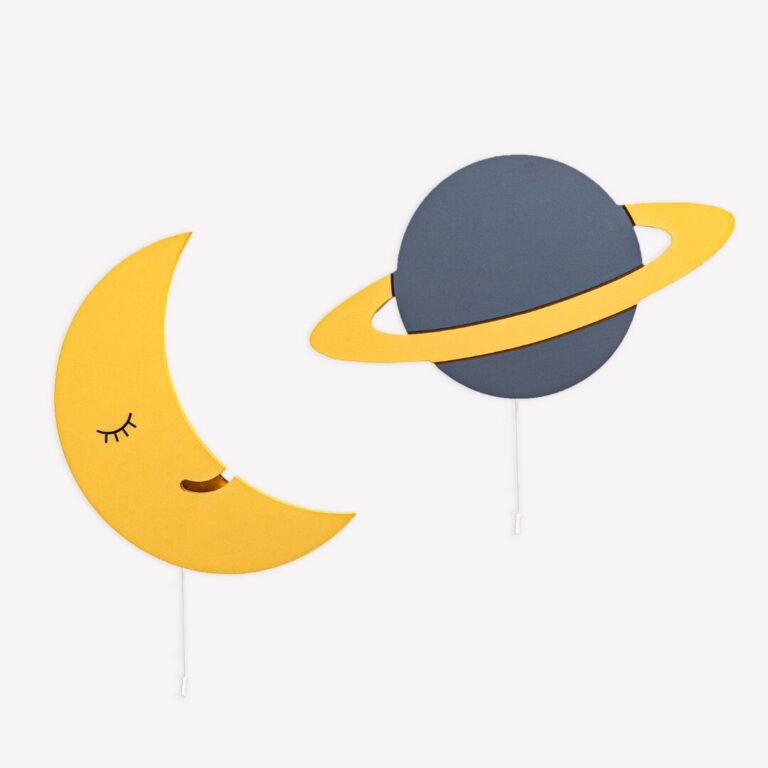 Veilleuses Murales LED Lune & Planète en Bois Peint à la Main | Thème Espace - Veilleuse LED Bébé Cozy Kids | Nuage ou Ours en Bois Naturel