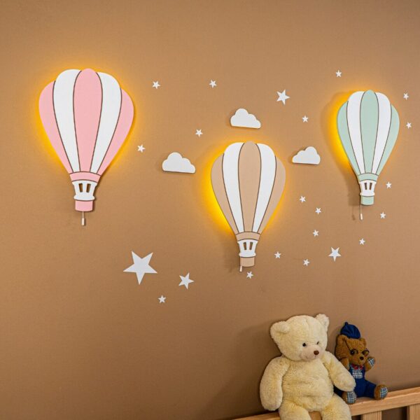 Veilleuse Murale LED Montgolfière Cappadoce en Bois Peint à la Main - Veilleuse LED Bébé Cozy Kids | Nuage ou Ours en Bois Naturel