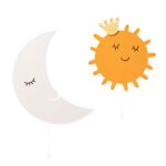 Veilleuse Murale LED Soleil avec Couronne en Bois Peint à la Main - Veilleuse LED Bébé Cozy Kids | Nuage ou Ours en Bois Naturel