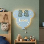 Veilleuse Murale Personnalisée avec Prénom LED en Bois | Lampe Chambre Bébé et Enfant avec Nœud | 36 cm