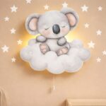 Veilleuse Murale Koala Endormi sur Nuage | Lampe LED Chambre Bébé