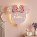 Veilleuse Murale Personnalisée avec Prénom LED en Bois | Lampe Chambre Bébé et Enfant avec Nœud | 36 cm