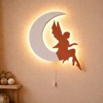 Veilleuse Murale Fée sur Lune LED Bois | Chambre Fille Magie