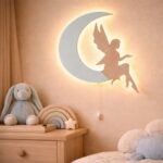 Veilleuse Murale Fée sur Lune LED Bois Chambre Fille Magie