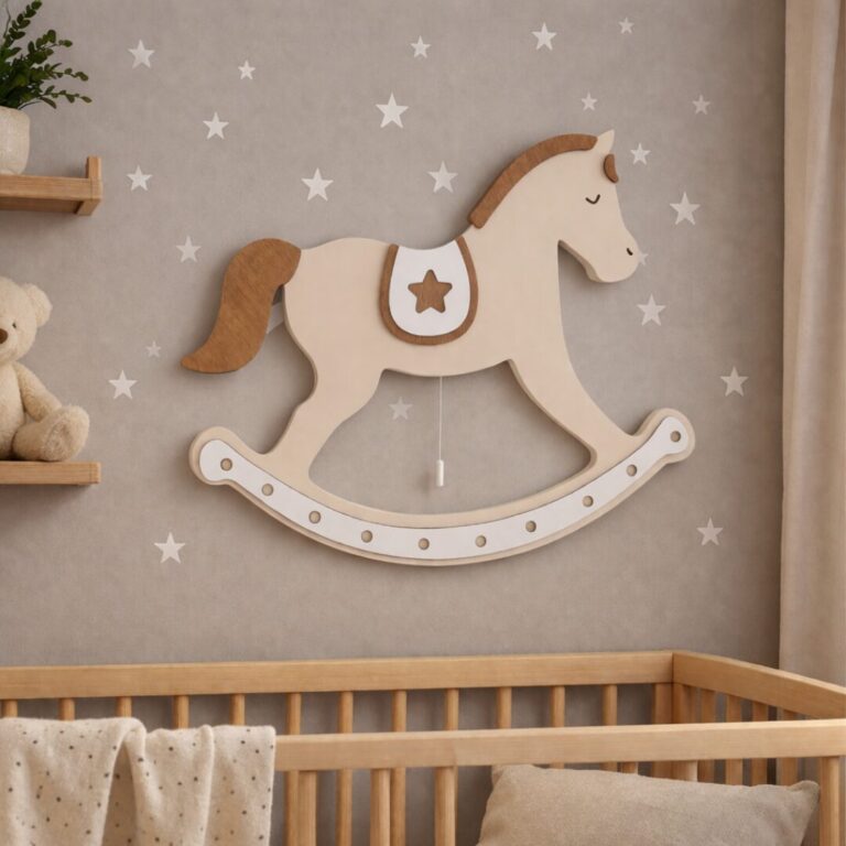 Veilleuse Murale LED Cheval à Bascule en Bois