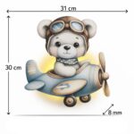 Veilleuse murale ours blanc avion aquarelle LED, 31×30 cm, ép. 8 mm. Illustration douce, interrupteur cordon. Chambre bébé thème avion. Livraison Europe.