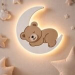 Veilleuse Ourson Endormi Lune LED | Chambre Bébé Couleurs